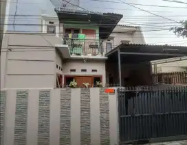 Rumah Cantik 2 Lantai di Condet Kramat Jati