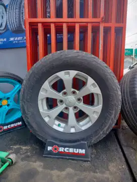 Velg oem pajero dakkar r17 6x139 sepaket ban