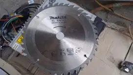 MATA CIRCLE CIRCULAR/MATA GERGAJI KAYU 7 in MAKITA