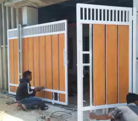 Pintu  pagar dorong grc motip kayu 8338