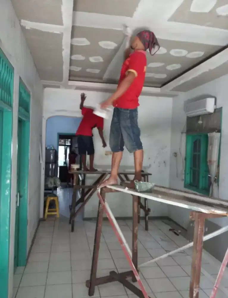 plafon dan partis dengan bahan gypsum , PVC dan GRC