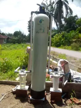 FILTER AIR SUMUR YANG BERBAU, BERMINYAK, BERLUMUT DAN KUNING