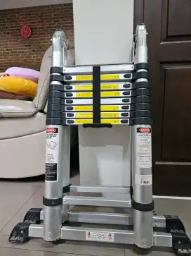 Tangga teleskopic Fix Steps 6.3 meter
