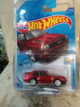 HotWheels 84 Audi Sport Quattro-Super Treasure Hunt-Ban Karet