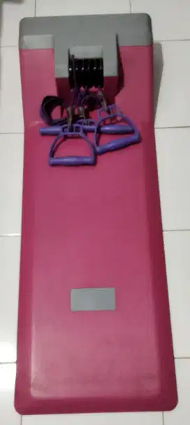 Alat olah raga fitness gym multi fungsi. .