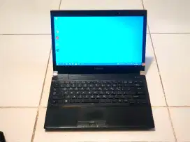 Laptop Toshiba dynabox Intel core i3