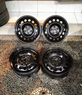 Kaleng R17 5x114 Lebar 6,5 et 51 murmer. Rare item