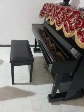 Piano Yamaha U1 NIPPON GAKKI S.K.K Jepang MULUS TERAWAT