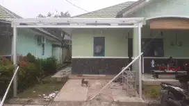 Kanopi baja ringan