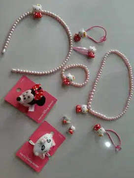 Souvenir Hello Kitty Ori Disney Tokyo