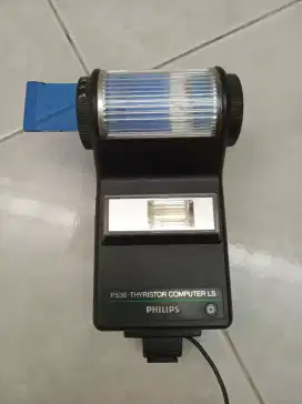 Philips Lampu Kilat