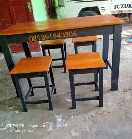 Meja kursi warung makan