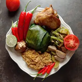 Nasi Kotak Ayam Goreng Telur Bacem - Semarang