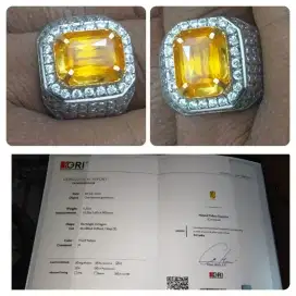 Vivid Yellow Sapphire Safir Srilanka 4.20 ct Sparkling Luster