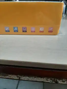 Speaker LCD B28S.