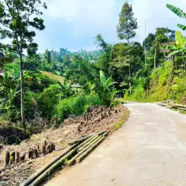 Tanah istimewa kemuning Karanganyar prospek vila homestay dll