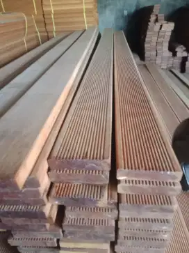 Decking kayu Ulin