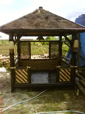 Gazebo Bambu Petung