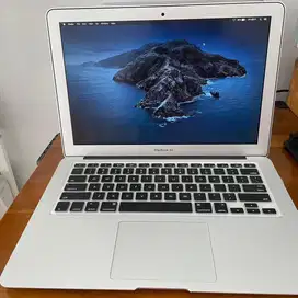 MacBook Air 13 inch 8/256GB