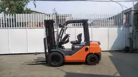 Forklift Toyota 4.5 Meter 2.5 Ton Berkualitas
