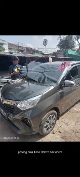 kaca film mobil dapat dipanggil kelokasi anda