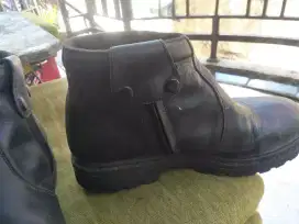 sepatu sefty ORI  masih bagus jarang di pake