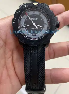 Victorinox Swiss Army VSA Alpnach Automatic 241686