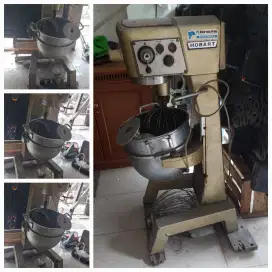 MIXER HOBART EX ADONAN KUE