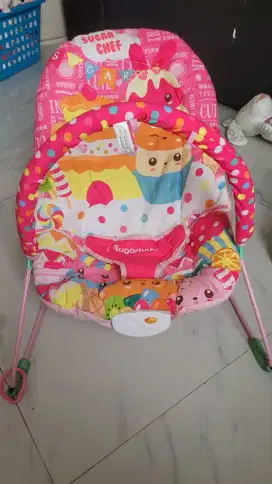 Tempat duduk/ tiduran bayi