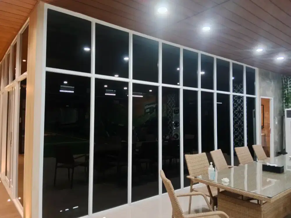 Tukang alumunium kaca