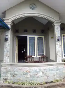 Rumah siap huni lokasi tasik kota