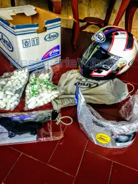 Helm Arai RX7X Leon Haslam