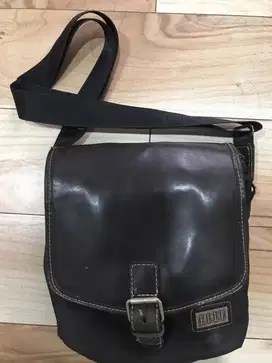 Tas elle pria original