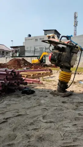Molen genset senso pemadat stamper kodok kuda baby roller jack hammer