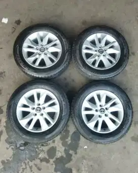 Velg oem innova reborn r16 5x114 sepaket ban