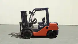 Forklift Counter Balance 3 Ton Manual Rental Diesel Bergaransi