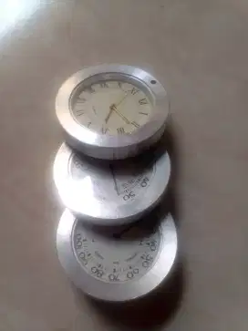 JAM ANTIK UNTUK KOLEKSI ANDA.