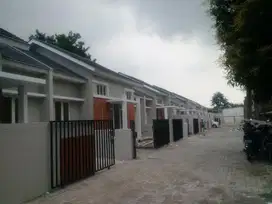 Dijual rumah rangkah tengah kota surabaya one gate sistem