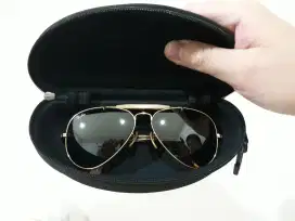 Rayban Sun glass bekas pakai sendiri.MURAH