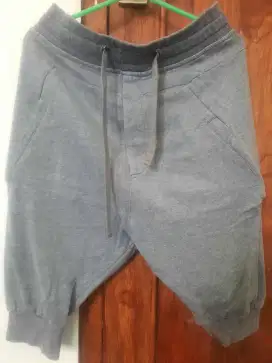 Celana Pendek Tebal