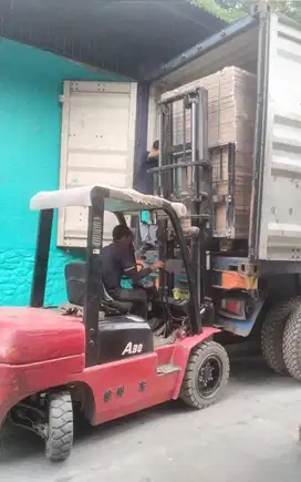 operator forklift
