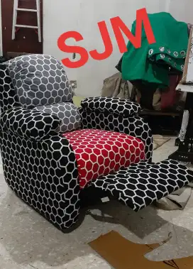 Jok kursi baru kembali