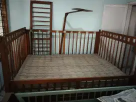 Ranjang Anak Kayu Jati dengan Tempat Kelambu & Safety Lock