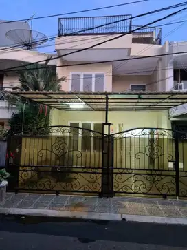 Di jual  Rumah di kawasan P. Elok Kelapa Gading Jakarta Utara