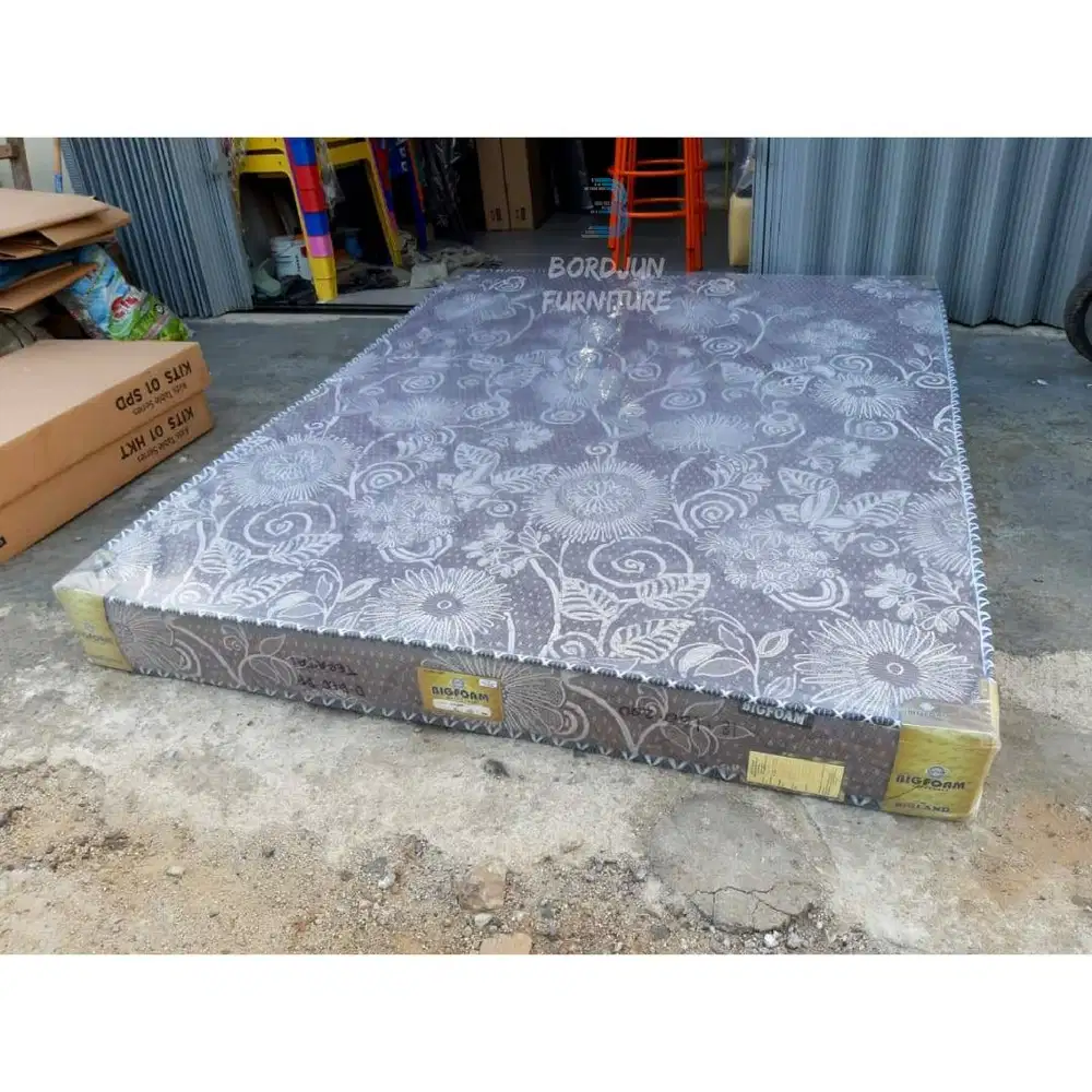 Kasur Busa Teratai Bigfoam Bigland 160 × 200 cm