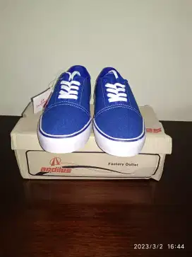 Sepatu Sneaker Pria Ardiles, Ori, Warna Biru, Size 40