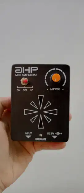 Miniampli gitar AHP dan Adaptor