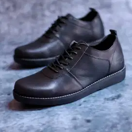 Sepatu wolf Beagle original leather