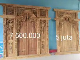 Jendela rumah kayu jati