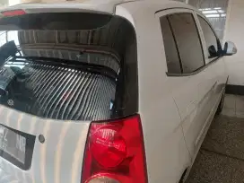 kaca film mobil hitam dan silver bisa dipanggil
